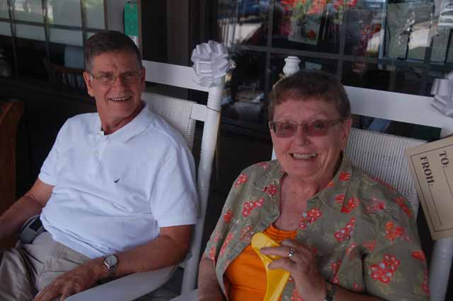 at Cracker Barrel, Jerry, Annie